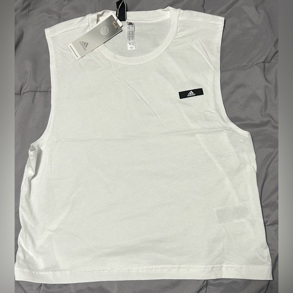 NWT ADIDAS Women’s White Sleeveless tank Shirt Size Large